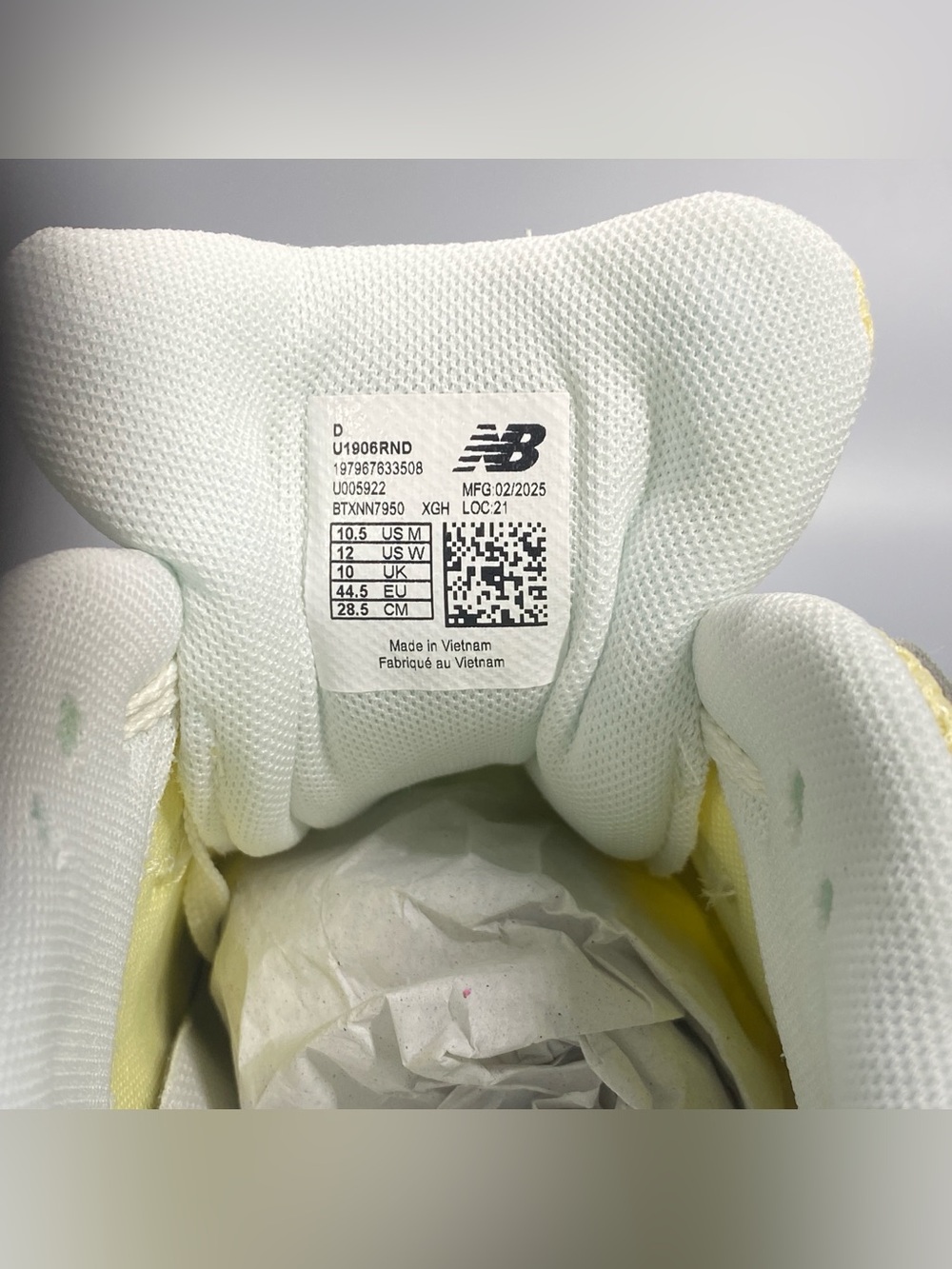 New Balance 1906R U1906RND Yellow Green Silver Beige Sneaker Mens 10.5 Womens 12 - Picture 2 of 10